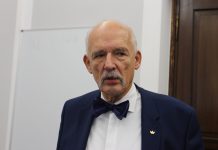 newsteam.pl Janusz Korwin-Mikke broni Putina. Nie mozna stawiac znaku rownosci miedzy